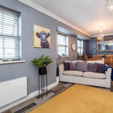 The Station Apartment- A Stunning Space, Close To The City Centre York Exteriör bild