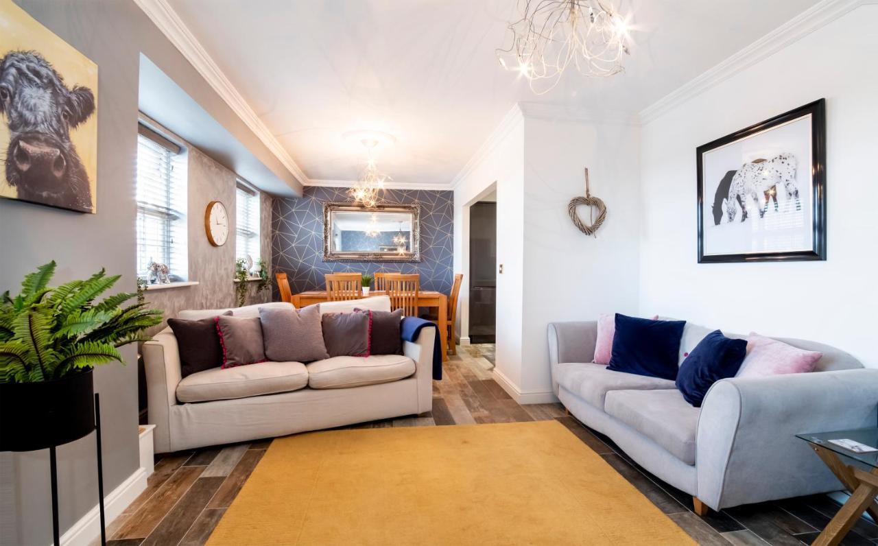 The Station Apartment- A Stunning Space, Close To The City Centre York Exteriör bild